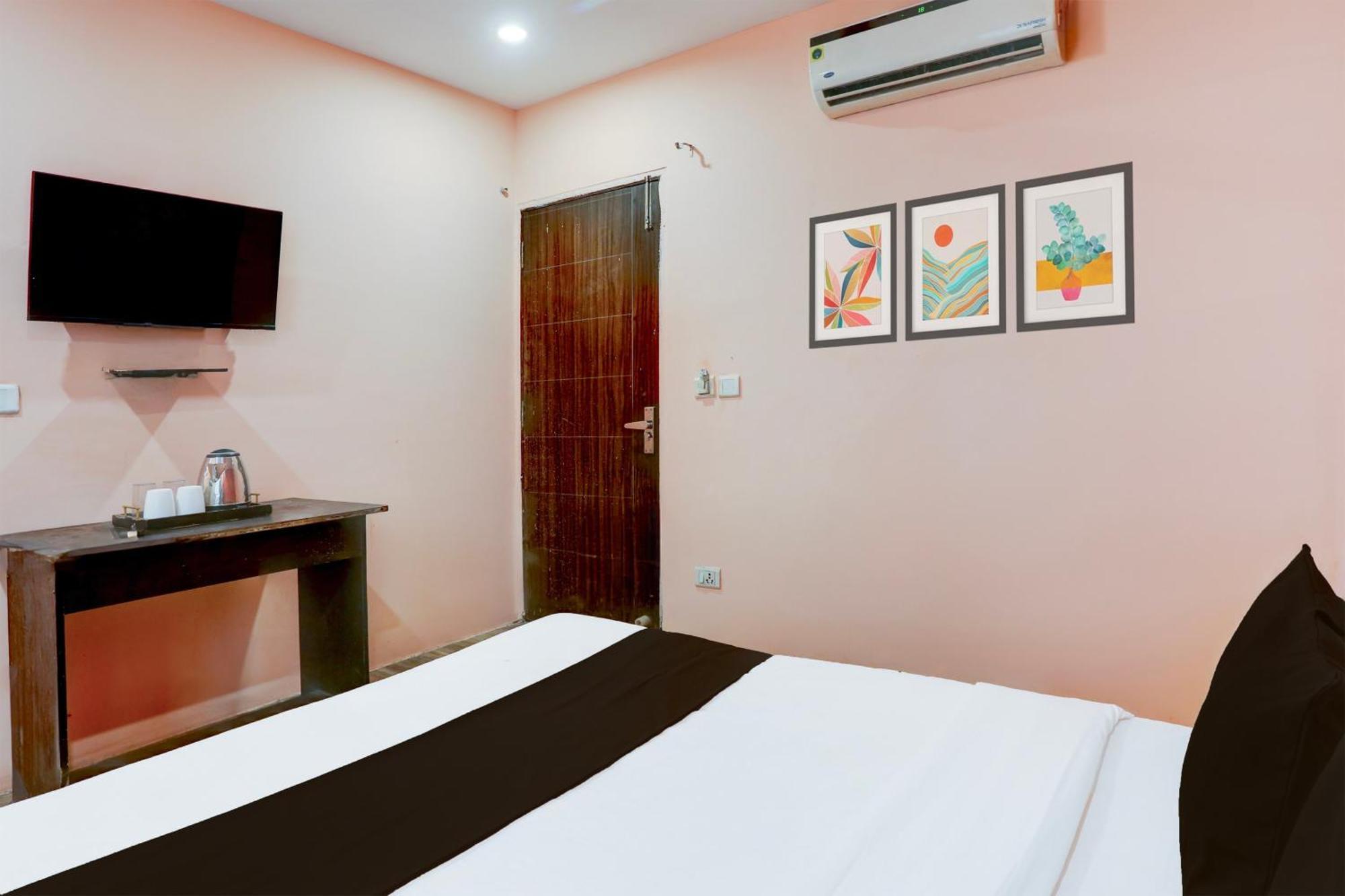 Super Hotel O S J Residency Delhi  Exterior photo